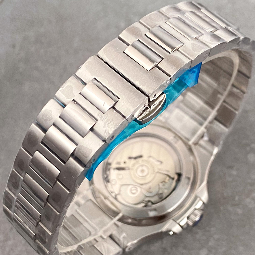 ساعة تاندوريو 40 مم بزجاج اليا - مراجعة Patek Philippe Watch Nautilus وسعره