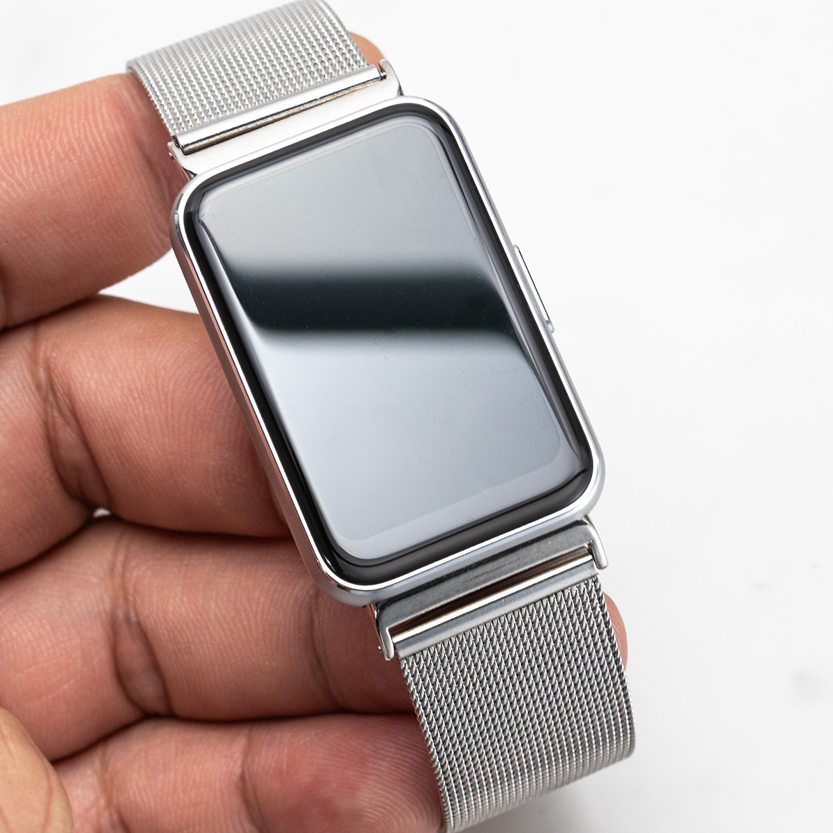 حزام من الفولاذ المقاوم للصدأ  - مراجعة Mesh Strap Metal وسعره